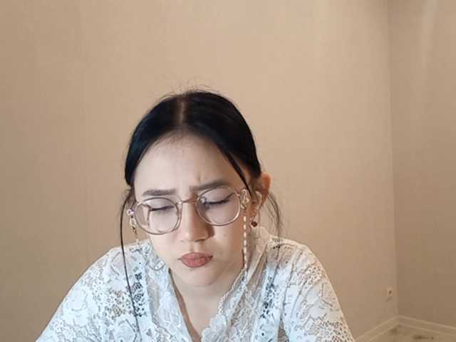 MyrleHenggeler's BongaCams show and profile