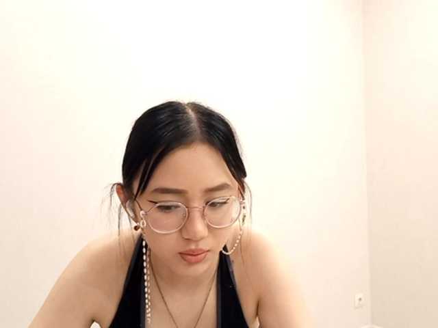 MyrleHenggeler's BongaCams show and profile