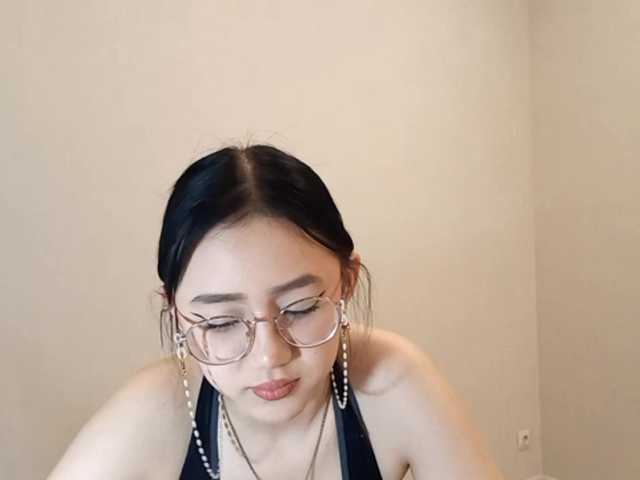 MyrleHenggeler's BongaCams show and profile