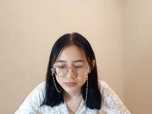 MyrleHenggeler's BongaCams show and profile