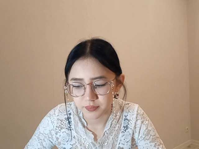 MyrleHenggeler's BongaCams show and profile