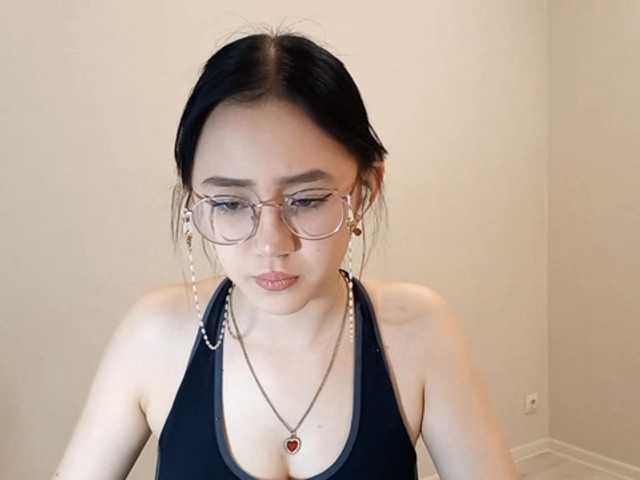 MyrleHenggeler's BongaCams show and profile