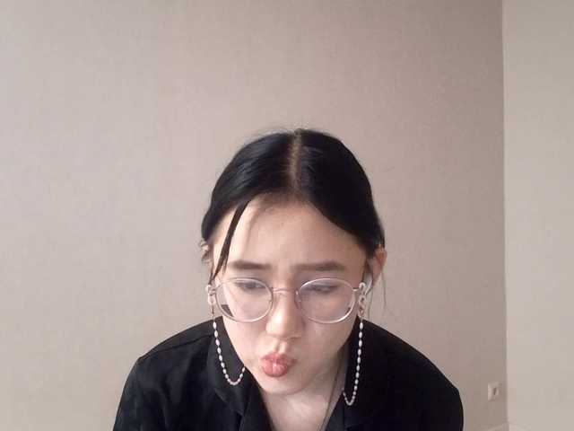 MyrleHenggeler's BongaCams show and profile