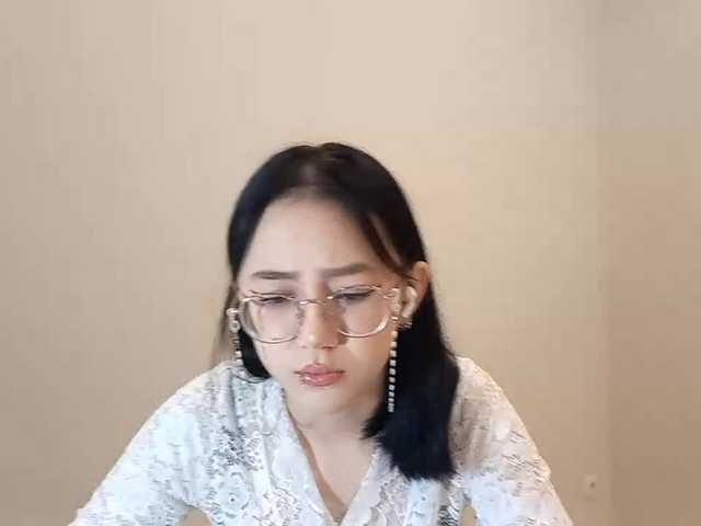 MyrleHenggeler's BongaCams show and profile