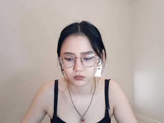 MyrleHenggeler's BongaCams show and profile