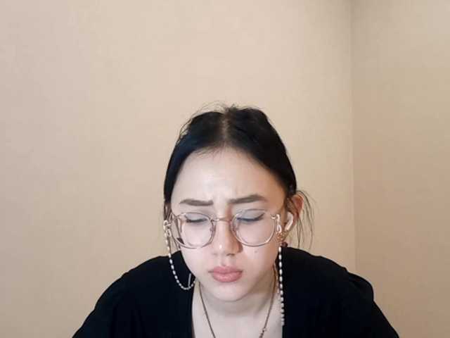 MyrleHenggeler's BongaCams show and profile