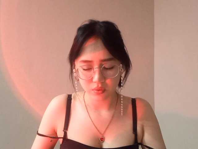 MyrleHenggeler's BongaCams show and profile