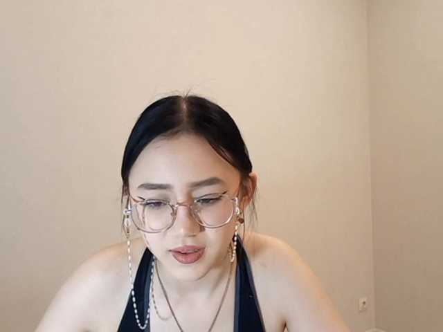 MyrleHenggeler's BongaCams show and profile