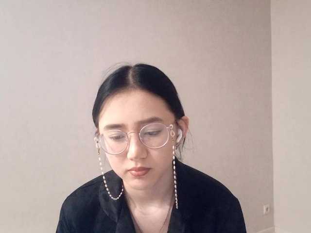 MyrleHenggeler's BongaCams show and profile