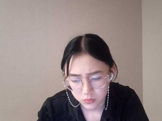 MyrleHenggeler's BongaCams show and profile