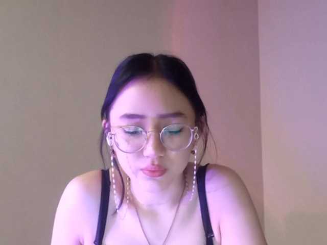 MyrleHenggeler's BongaCams show and profile