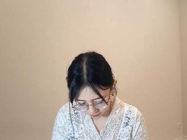 MyrleHenggeler's BongaCams show and profile