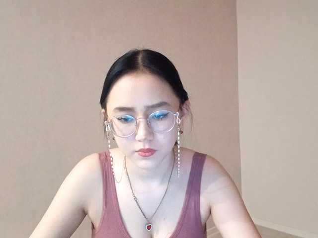 MyrleHenggeler's BongaCams show and profile