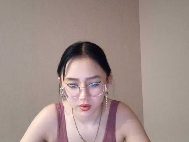 MyrleHenggeler's BongaCams show and profile