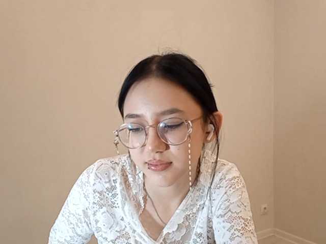 MyrleHenggeler's BongaCams show and profile