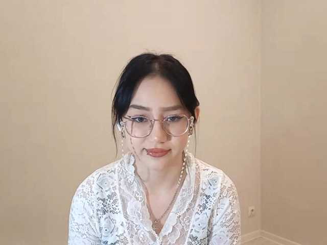 MyrleHenggeler's BongaCams show and profile