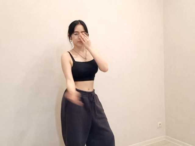 MyrleHenggeler's BongaCams show and profile