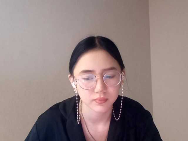 MyrleHenggeler's BongaCams show and profile