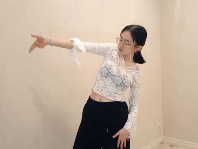 MyrleHenggeler's BongaCams show and profile