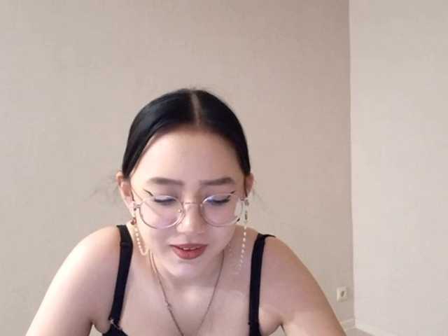 MyrleHenggeler's BongaCams show and profile