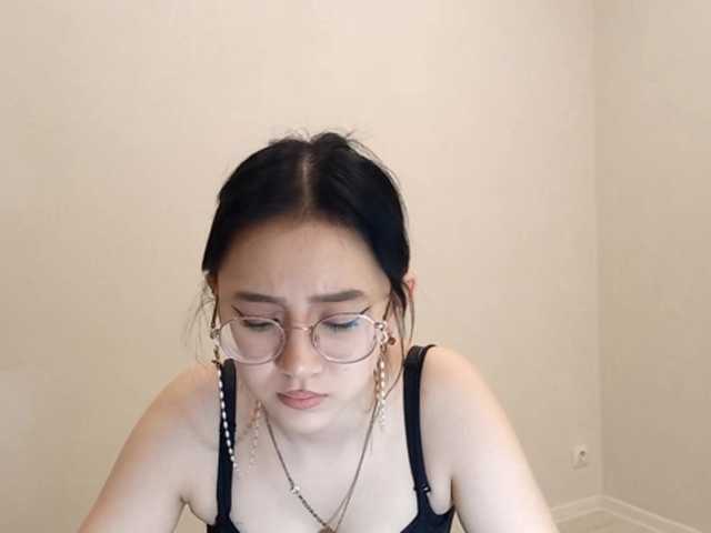 MyrleHenggeler's BongaCams show and profile