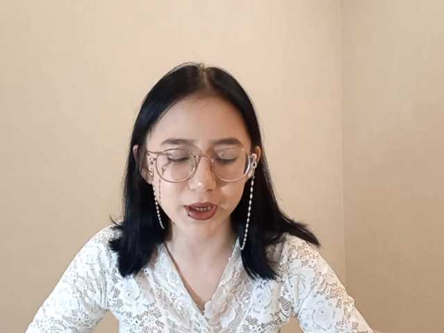 MyrleHenggeler's BongaCams show and profile