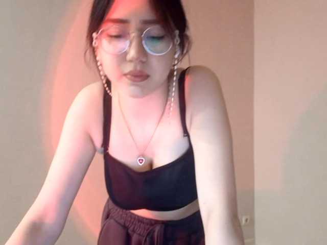 MyrleHenggeler's BongaCams show and profile