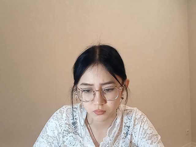 MyrleHenggeler's BongaCams show and profile