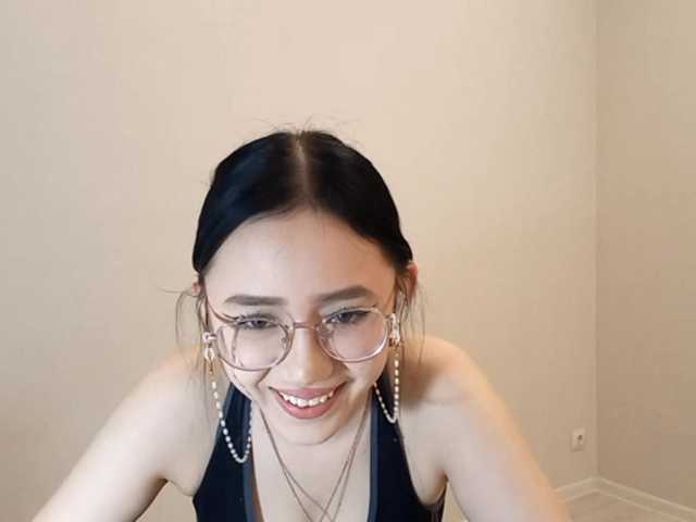 MyrleHenggeler's BongaCams show and profile