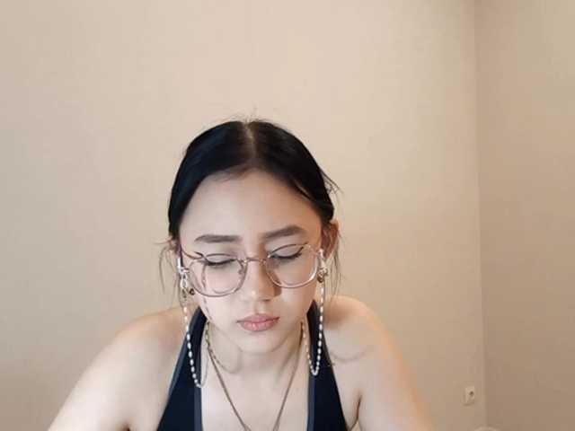 MyrleHenggeler's BongaCams show and profile