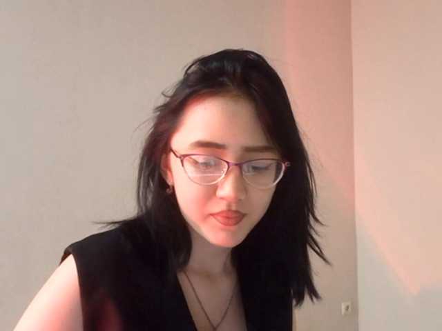 MyrleHenggeler's BongaCams show and profile