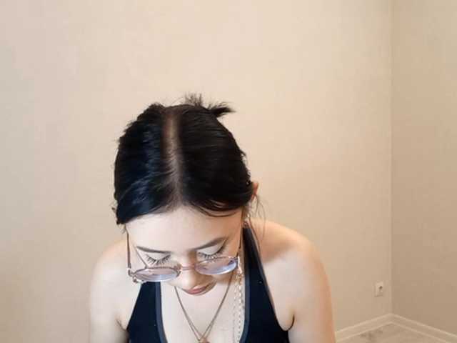MyrleHenggeler's BongaCams show and profile