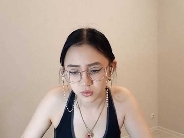 MyrleHenggeler's BongaCams show and profile