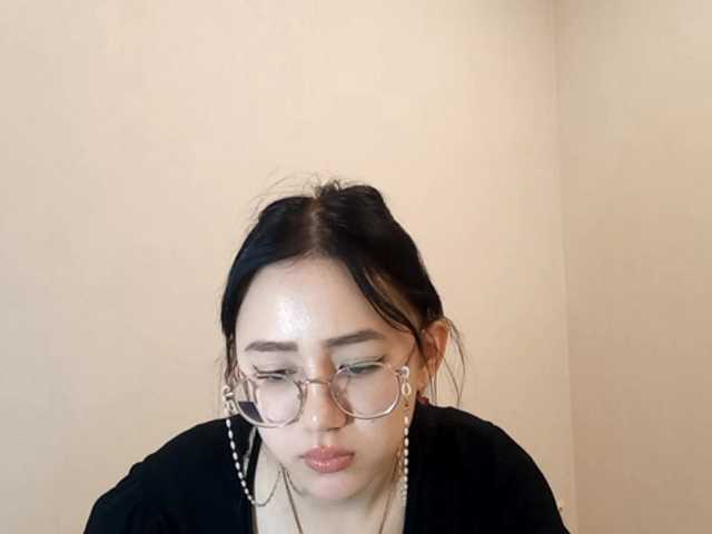 MyrleHenggeler's BongaCams show and profile