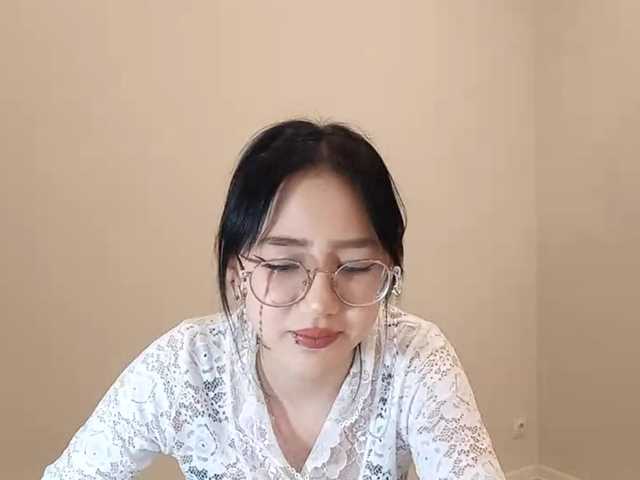 MyrleHenggeler's BongaCams show and profile