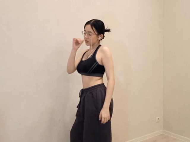 MyrleHenggeler's BongaCams show and profile