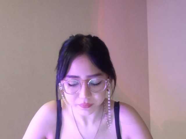 MyrleHenggeler's BongaCams show and profile