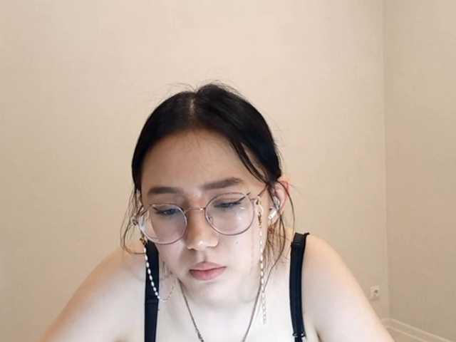 MyrleHenggeler's BongaCams show and profile