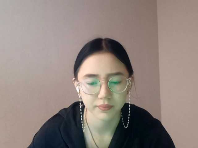 MyrleHenggeler's BongaCams show and profile