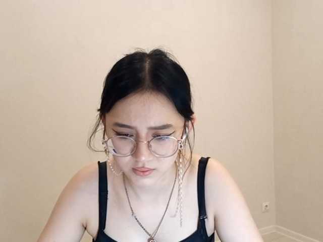 MyrleHenggeler's BongaCams show and profile