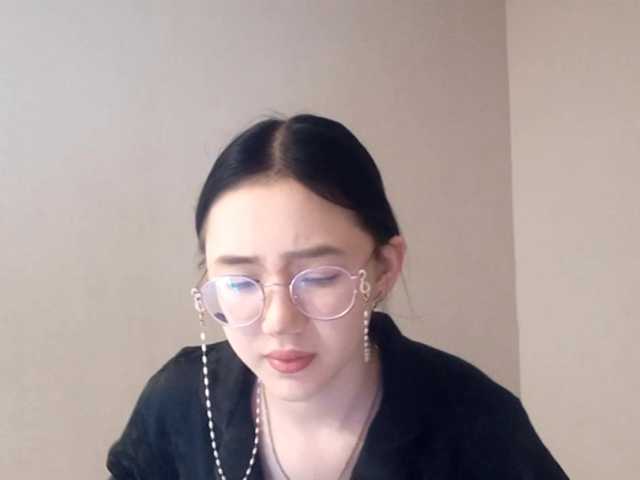 MyrleHenggeler's BongaCams show and profile