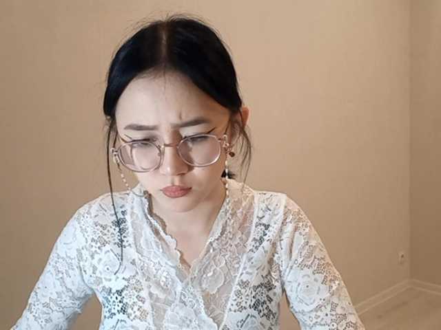 MyrleHenggeler's BongaCams show and profile