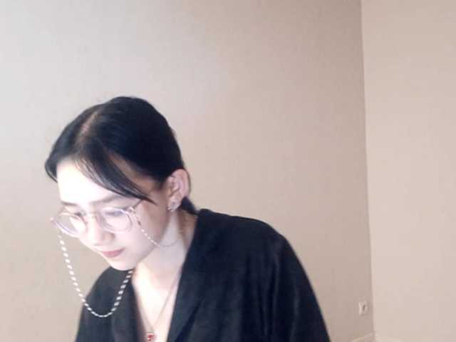 MyrleHenggeler's BongaCams show and profile