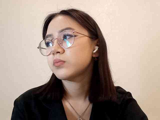 MyrleHenggeler webcam