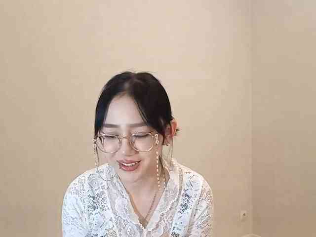 MyrleHenggeler webcam