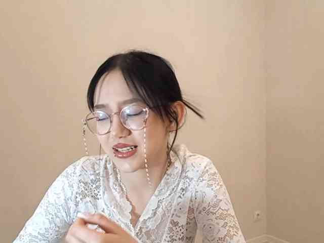 MyrleHenggeler webcam