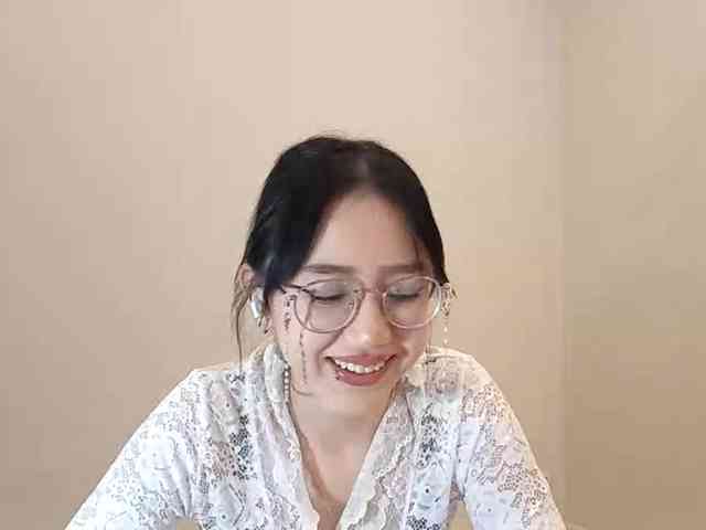 MyrleHenggeler webcam