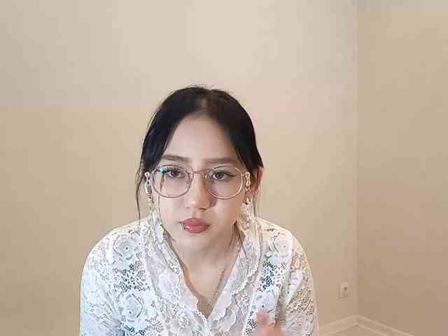 MyrleHenggeler webcam