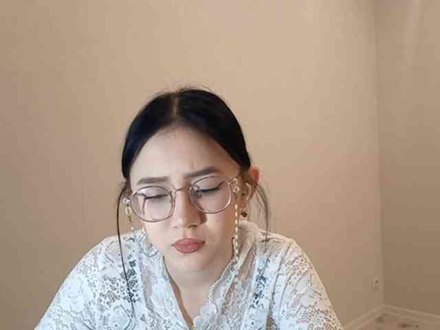 MyrleHenggeler webcam