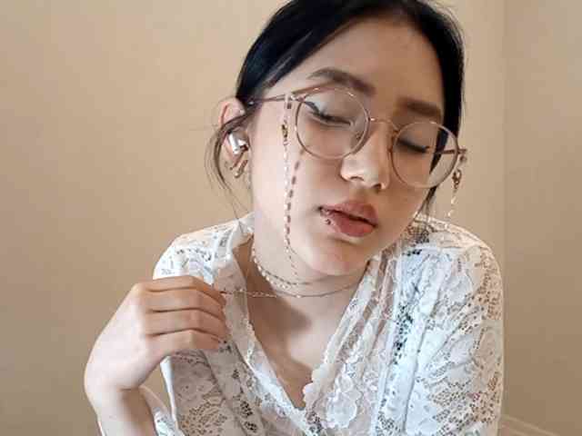 MyrleHenggeler webcam